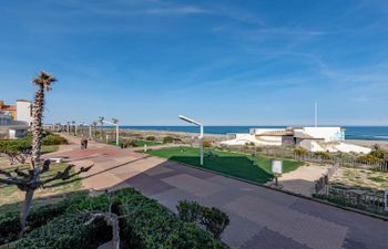 Front de Mer Apartment 25 Holiday Home