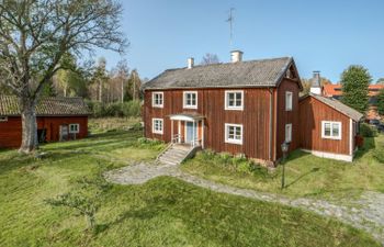 Karsbo gård Holiday Home