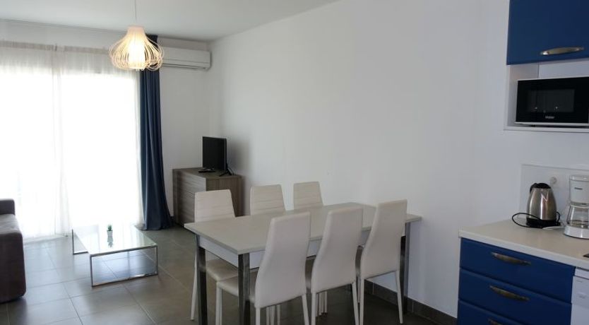 Photo of T3 vue cap Apartment 3