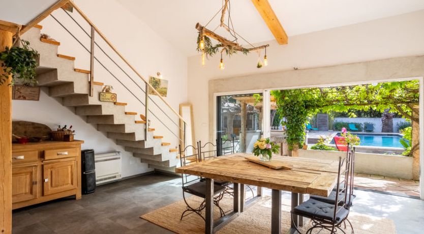 Photo of Les Pivoines