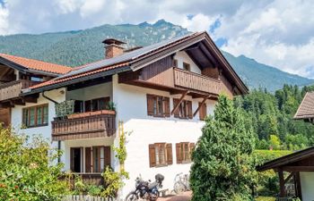 Blue Mountain Sky Holiday Home