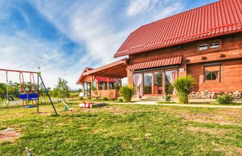 Vacation house Vrkljan Holiday Home