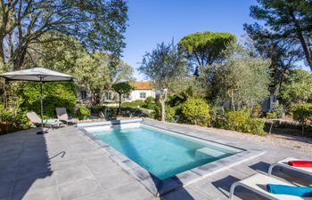 Le Clos Saint Emilie (Tennis & piscine) Holiday Home