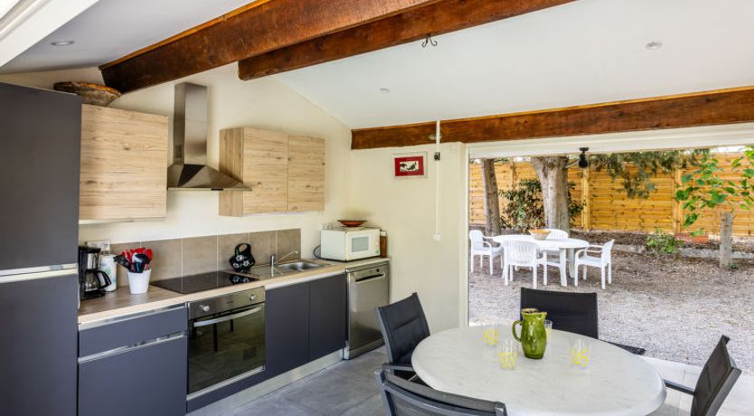 Photo of Le Clos Saint Emilie (Tennis & piscine)