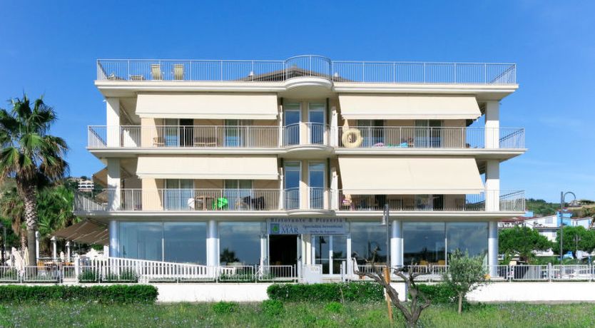 Photo of Casa del Mar