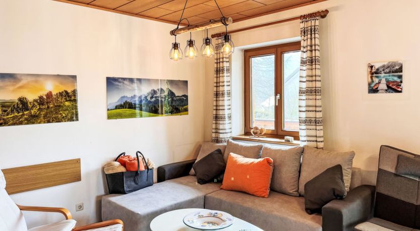 Photo of LuxuSölk Holiday Home 5