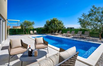Roko Holiday Home
