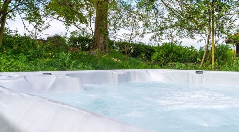 Photo of Lodge 2 - Hot Tub