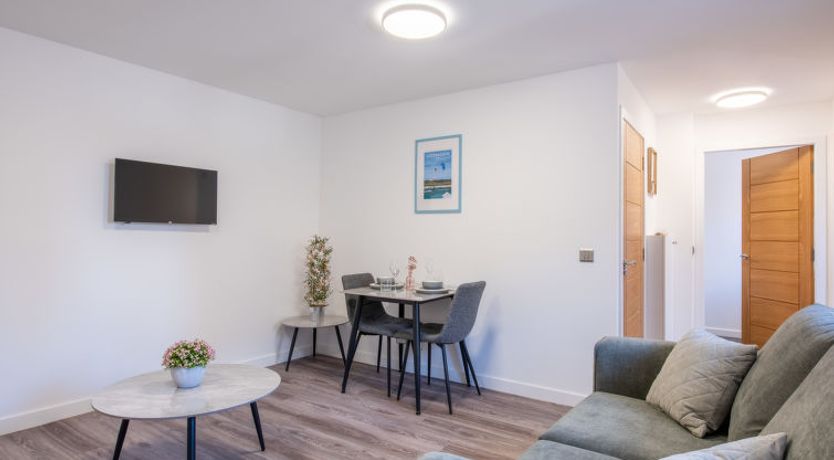 Photo of Harbour Nights Deluxe 7B