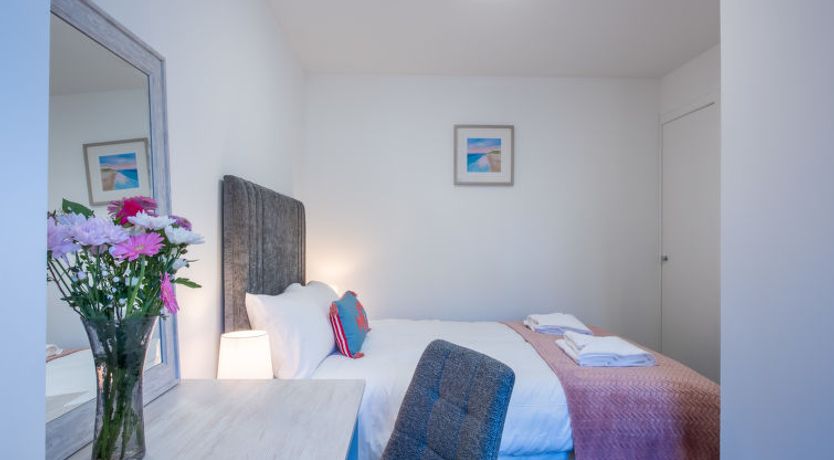 Photo of Harbour Nights Deluxe 7B