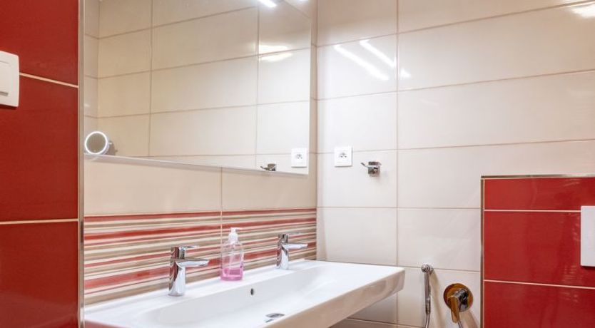 Photo of Large Mandala & Sauna Apartment 12