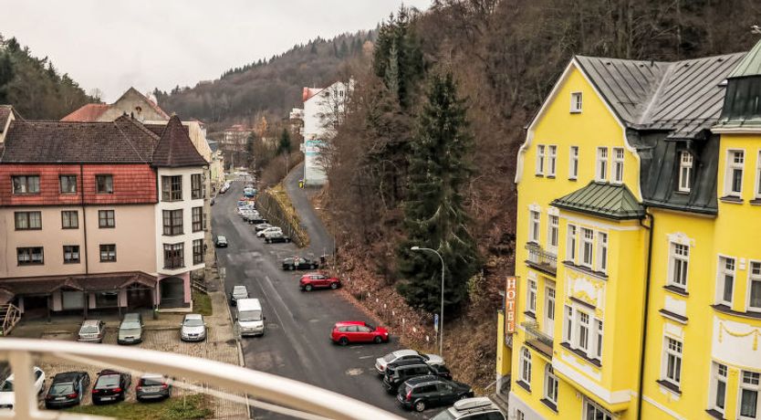 Photo of Large Mandala & Sauna Apartment 12