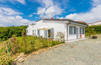 Apparita Holiday Home