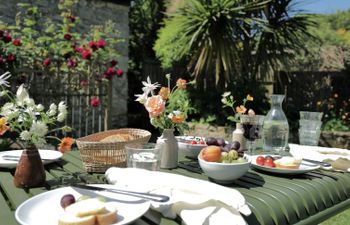 The Old Granary Holiday Home