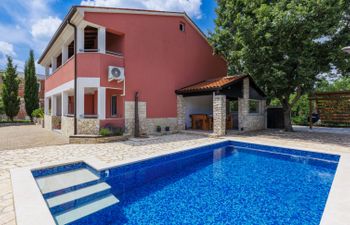 Villa Comottin Holiday Home