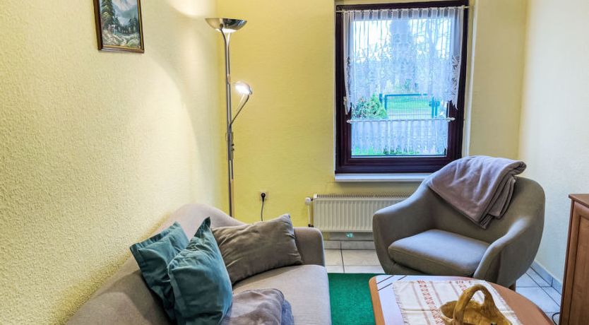 Photo of Schmidt (App.1)