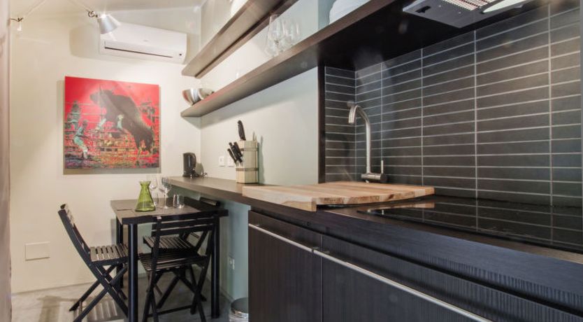 Photo of Deluxe Holiday Home 4