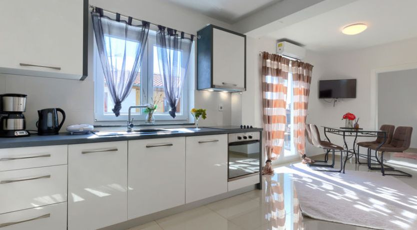 Photo of Amra 7 Apartment 7