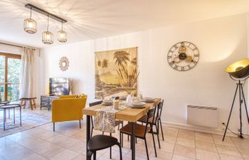 Le Capricorne Apartment 2 Holiday Home