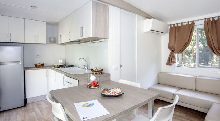 Photo of Bungalow Trendy Holiday Home 13