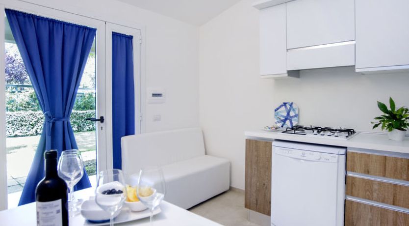 Photo of De Luxe Plus Holiday Home 15