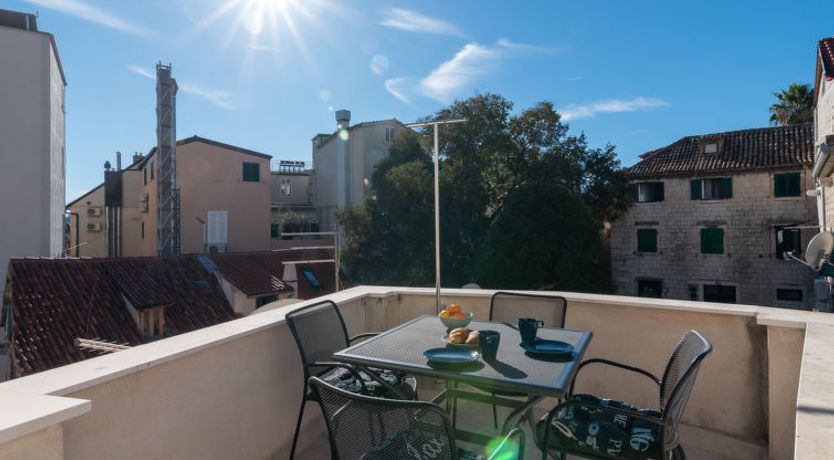 Photo of Lara's House