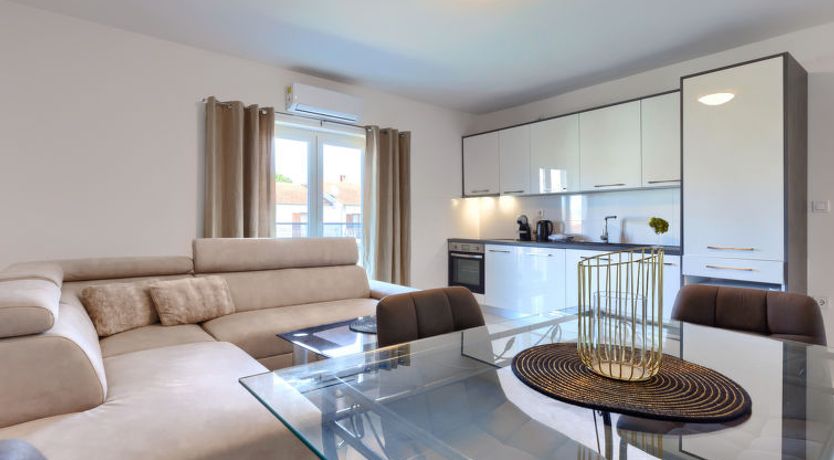 Photo of Amra 4 Apartment 4