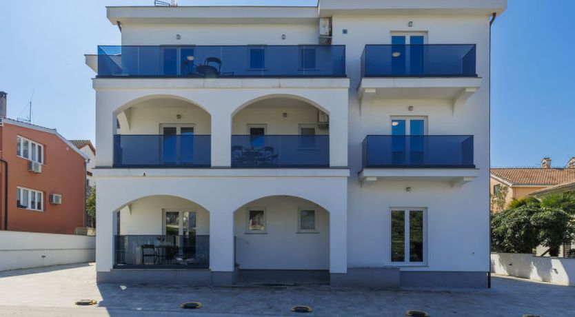 Photo of Amra 4 Apartment 4