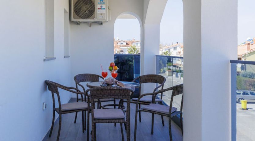 Photo of Amra 4 Apartment 4