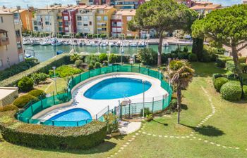 Port Raphaël Holiday Home