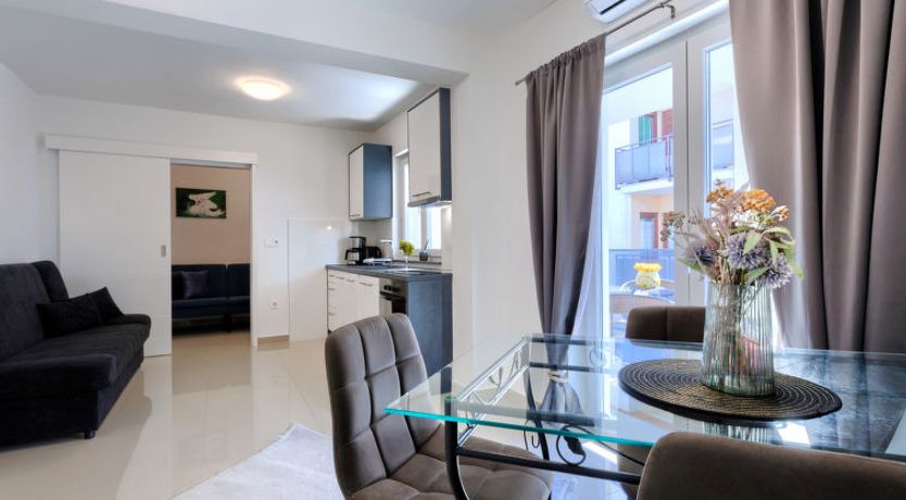 Photo of Amra 5 Apartment 5