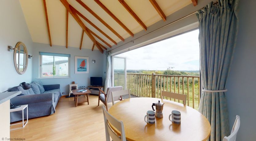 Photo of E46 Dunroven, Riviere Towans