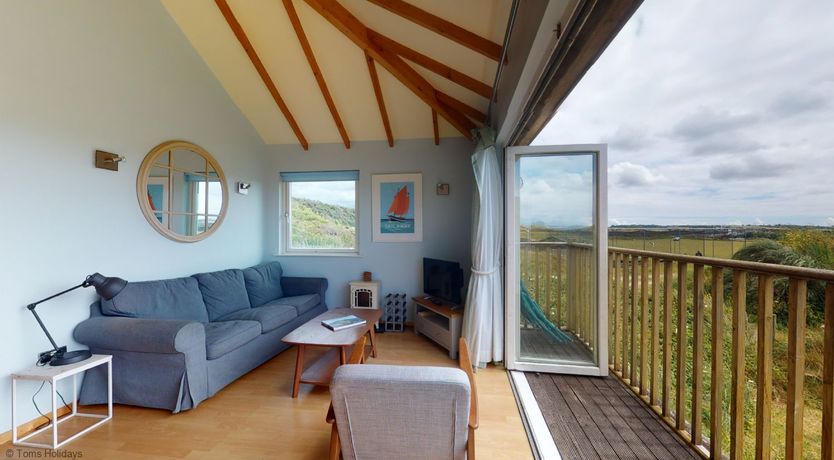 Photo of E46 Dunroven, Riviere Towans