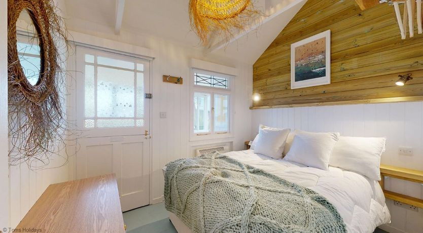 Photo of F12 West View, Riviere Towans