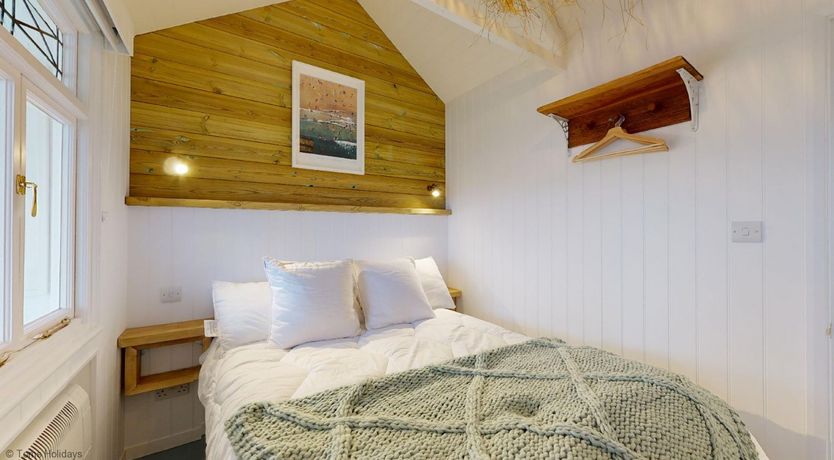 Photo of F12 West View, Riviere Towans