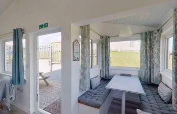 D37 Irene, Riviere Towans Holiday Home