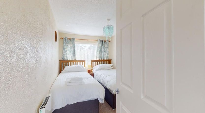 Photo of C37 Jupiter, Riviere Towans