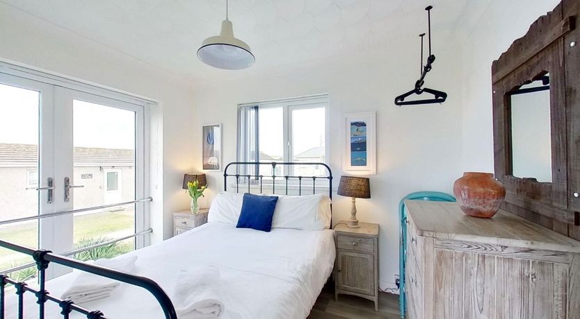 Photo of C40 Homelyn, Riviere Towans