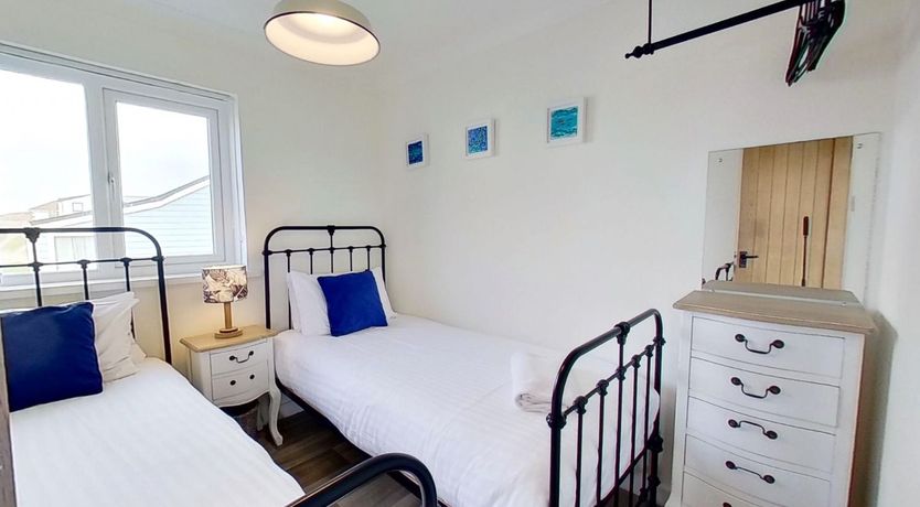 Photo of C40 Homelyn, Riviere Towans