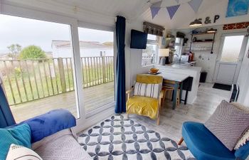 F17 Up-A-Bank, Riviere Towans Holiday Home