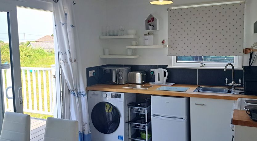 Photo of F24 Glenara, Riviere Towans