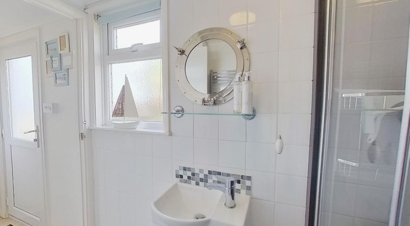 Photo of F71 Elova, Riviere Towans