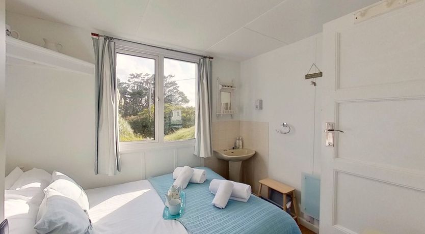 Photo of F71 Elova, Riviere Towans