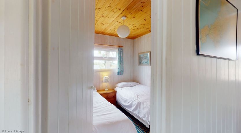 Photo of F67 Ischia, Riviere Towans