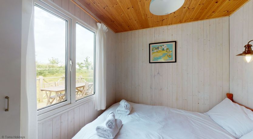 Photo of F67 Ischia, Riviere Towans