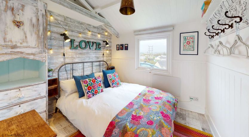 Photo of E41 Silver Mist, Riviere Towans