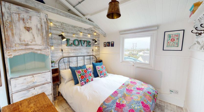 Photo of E41 Silver Mist, Riviere Towans