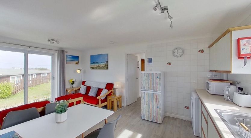 Photo of F11 Roslyn, Riviere Towans