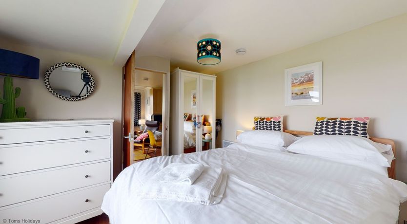 Photo of E08 Boness (E8), Riviere Towans