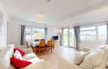 F15 Brian View, Riviere Towans Holiday Home